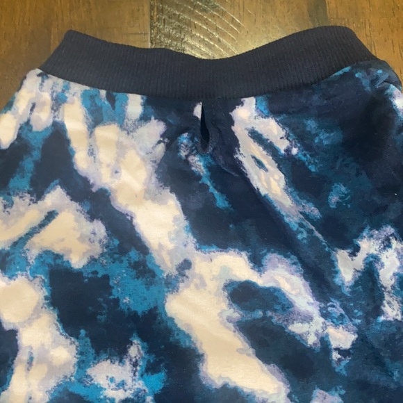 Printed Jersey Tee for Pets - Picture 9 of 9